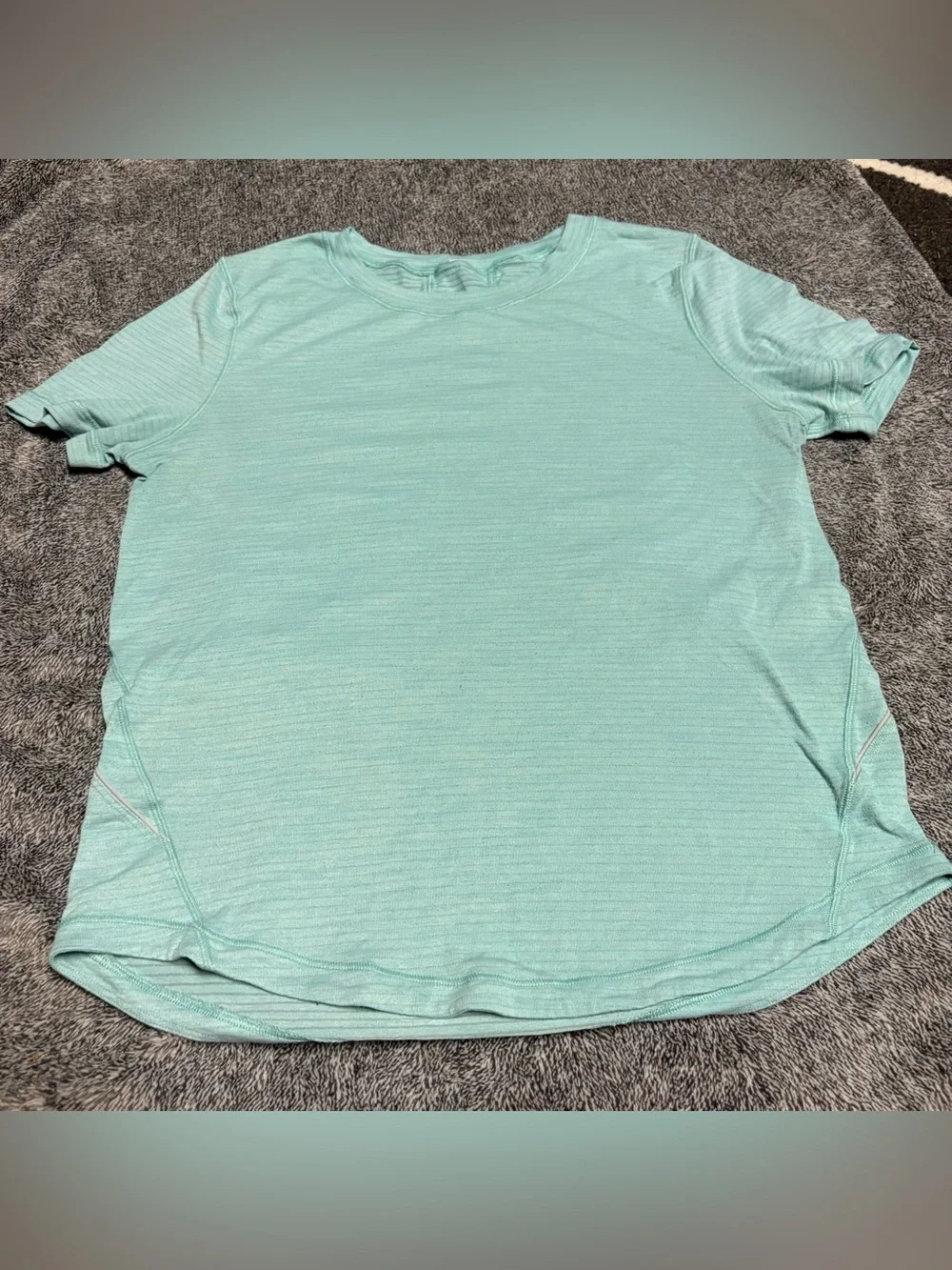 Lululemon T-shirt